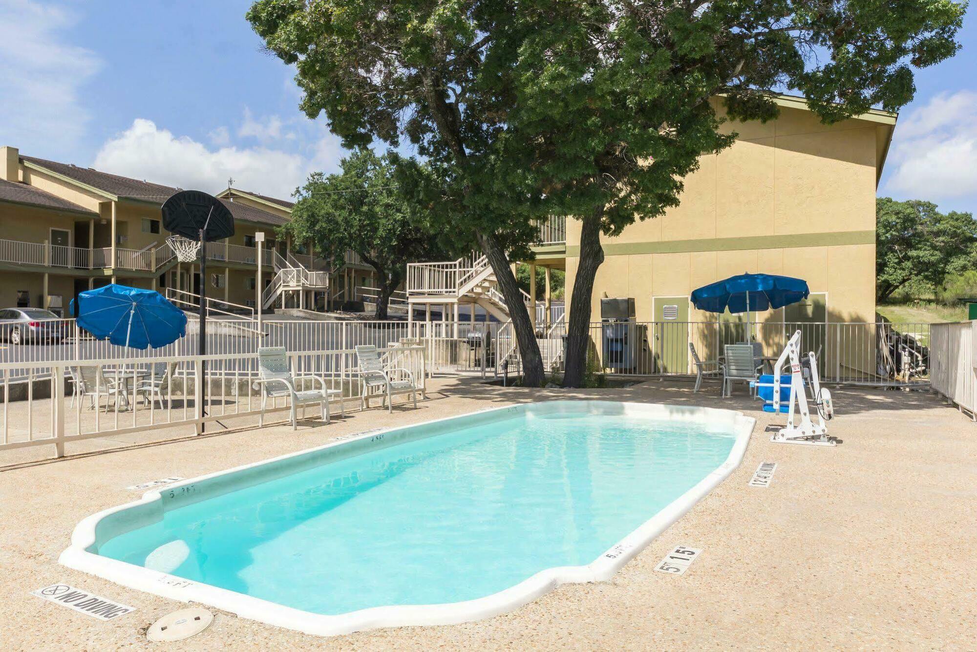 Hillview Inn At Six Flags Fiesta San Antonio Kültér fotó